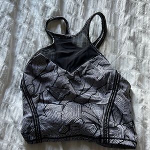 Lululemon sports bra
